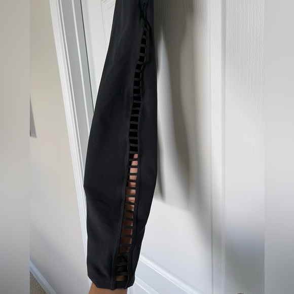 Nike Dri-Fit Black Legging Leg Cut Out Large - Picture 3 of 6